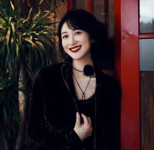 演员练练的年龄,岁月如歌，演绎人生精彩